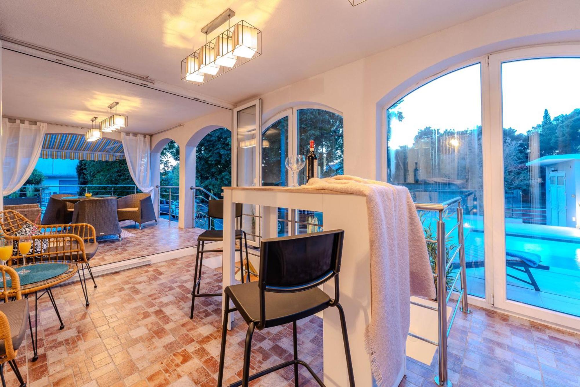 Villa B&D Zadar For The Complete Pleasure Of Vacation !Heated! Private Pool! Green Oasis In The Center Of Zadar, 100M From The Sea Buitenkant foto