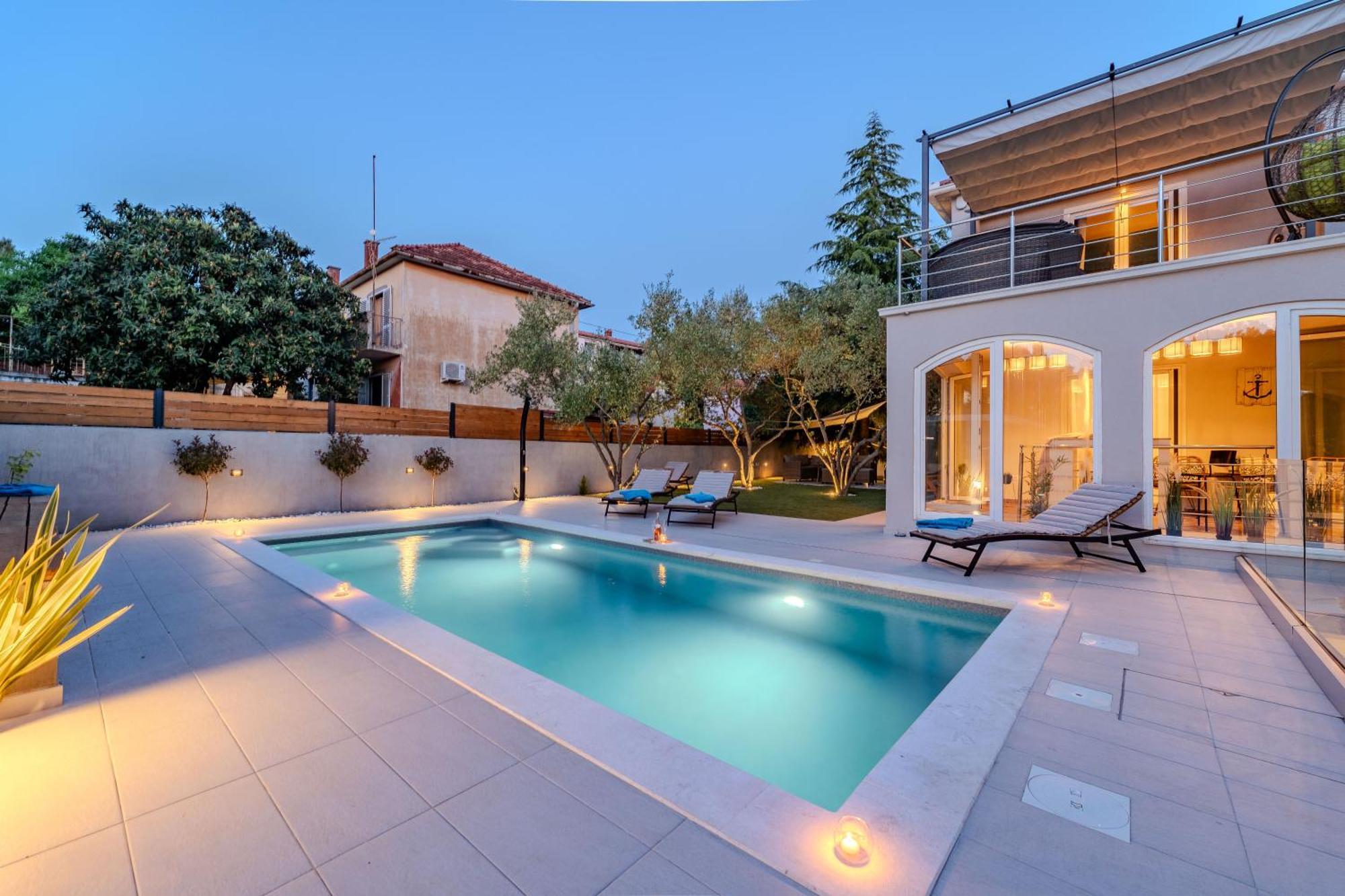 Villa B&D Zadar For The Complete Pleasure Of Vacation !Heated! Private Pool! Green Oasis In The Center Of Zadar, 100M From The Sea Buitenkant foto